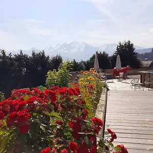 https://les-roches-hotel-and-spa.hotels-rhonealpes.com